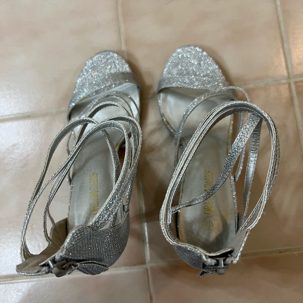 High heels - Picture 3 of 5